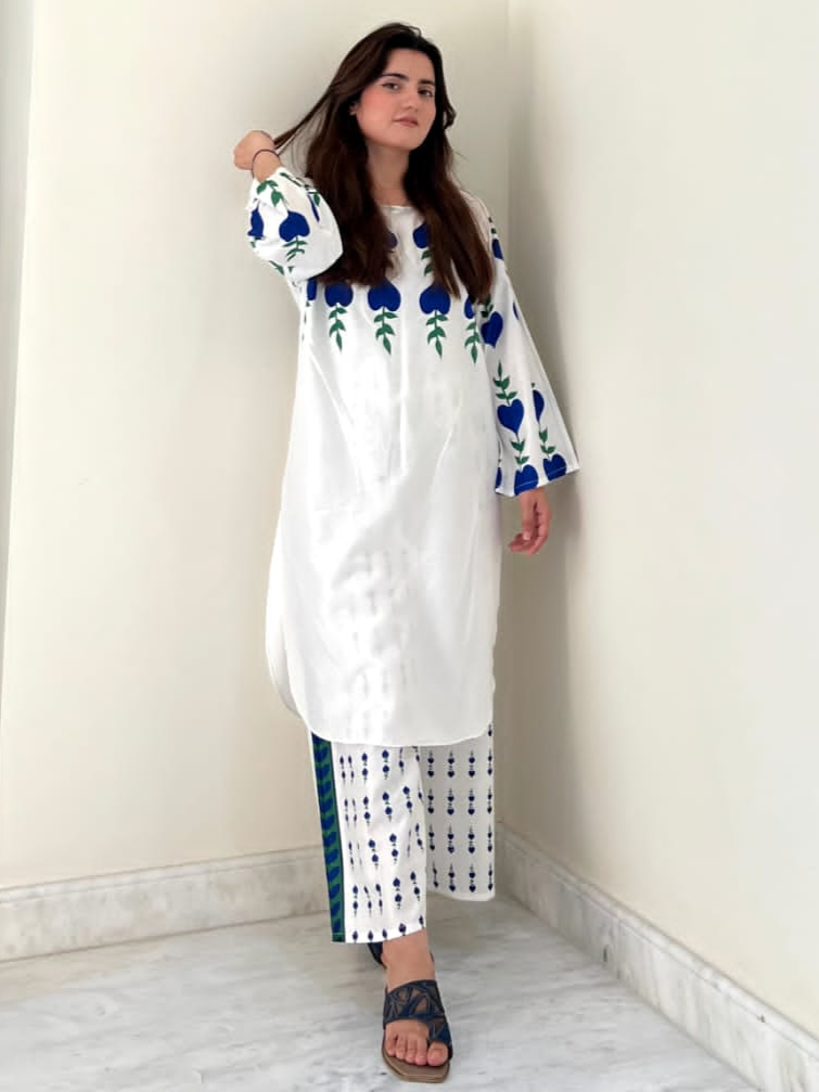 Red Dove Lawn 2Pc Suit